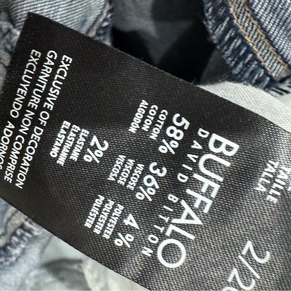 NWT Buffalo David Bitton “Pursuit mid rise skinny” soft/ medium wash jean ❤️ - Picture 5 of 10